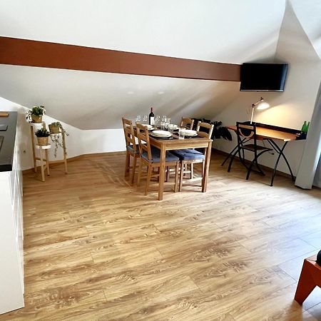 Apartmany Dlouha Tábor Exteriör bild