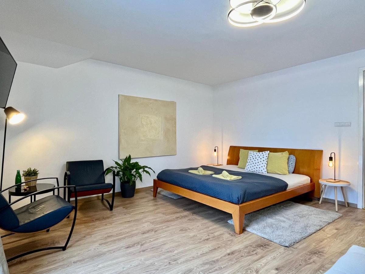 Apartmany Dlouha Tábor Exteriör bild